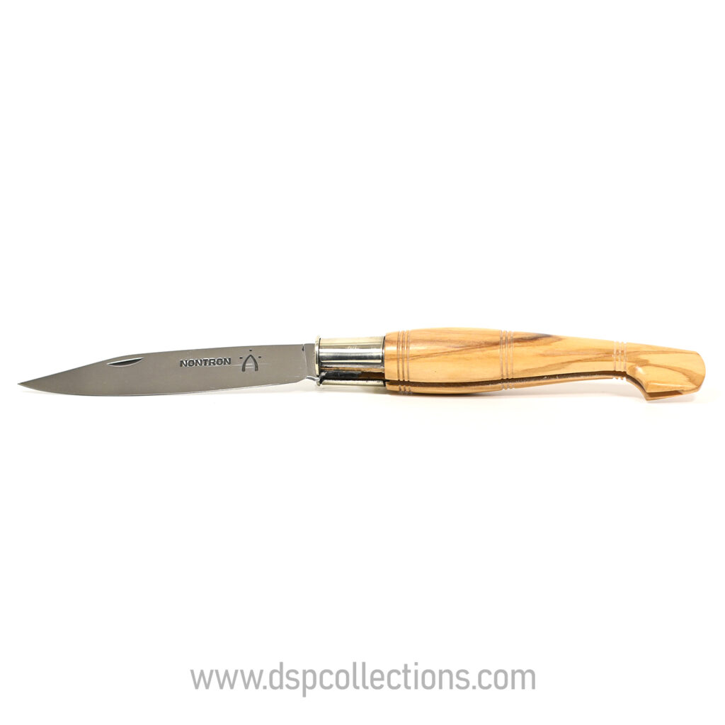 Couteau pliant Nontron N° 25 manche sabot en olivier