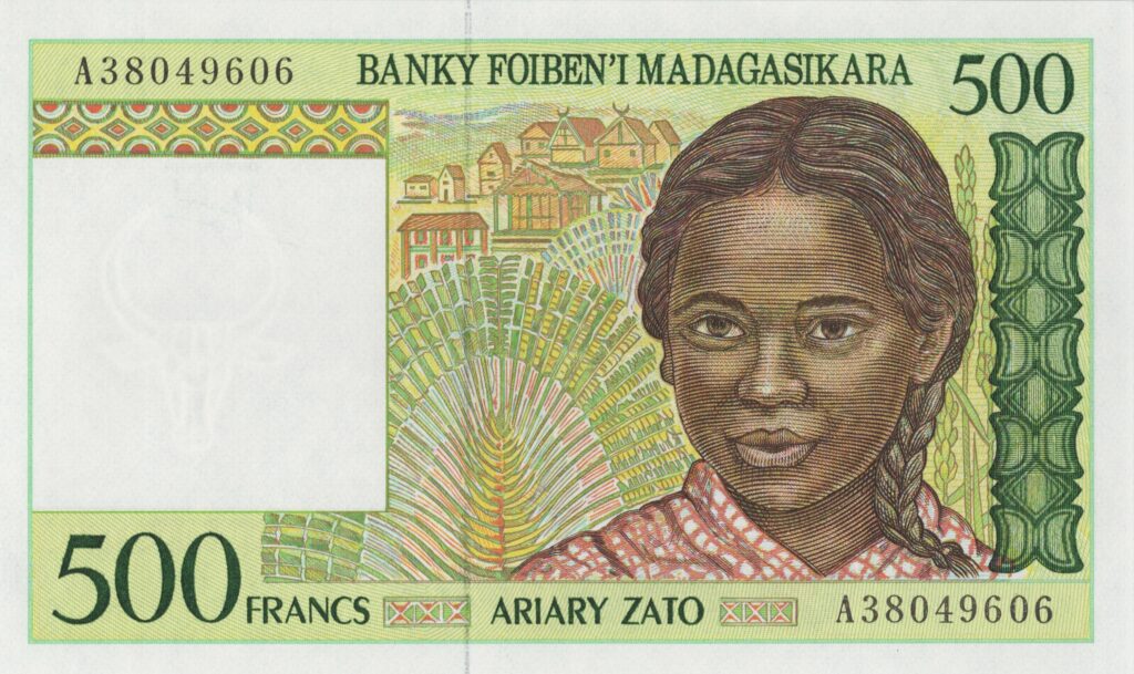 MADAGASCAR billet de 500 Francs 1994 ravinala et village Zafimaniry