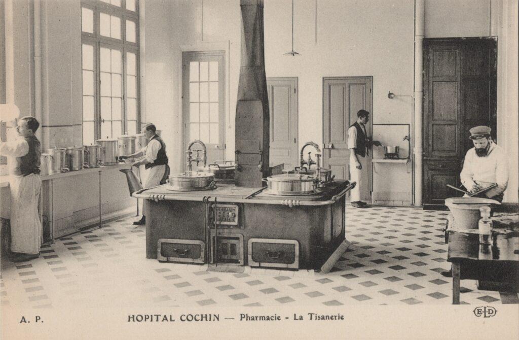 CPA PARIS, Hôpital Cochin, Pharmacie - La Tisanerie (75014)