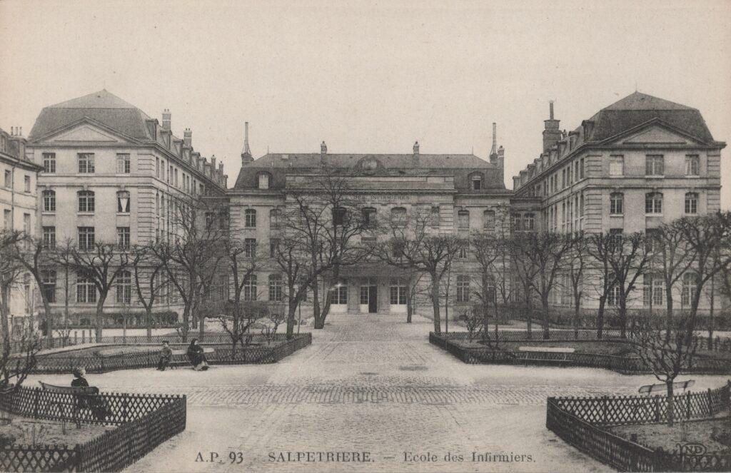 CPA PARIS, Hôpital La Salpétrière, Ecole des Infirmiers (75013)